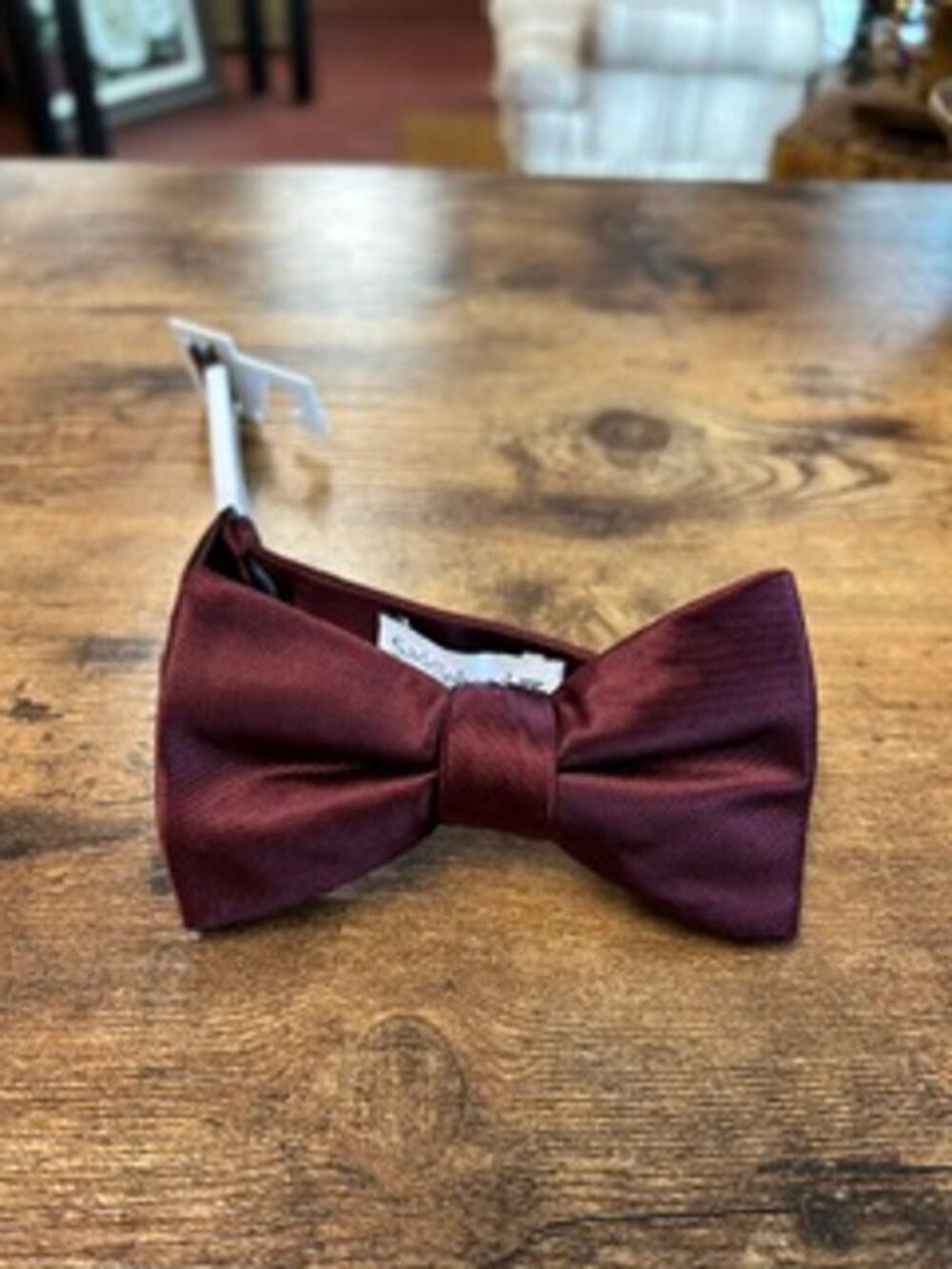 Sadlebred Burgundy Solid Satin Pre-Tied Bow Tie - New with Tags